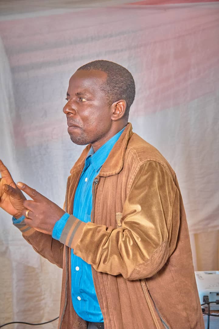 CT Kolongo Leon