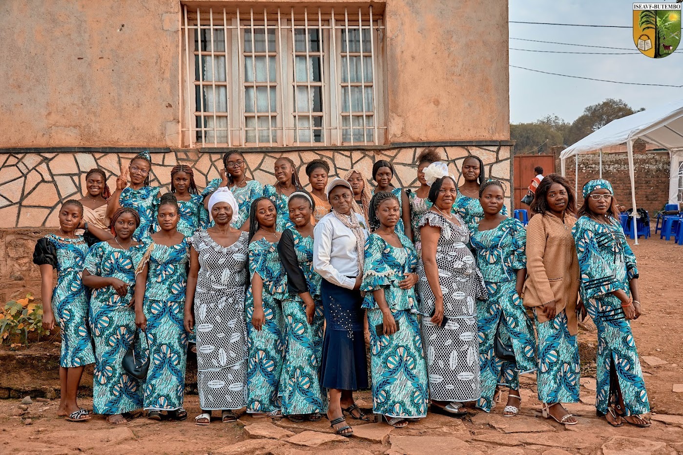 08 MARS : L’ISEAVF incite ses étudiantes et son personnel féminin à contribuer au développement du pays.